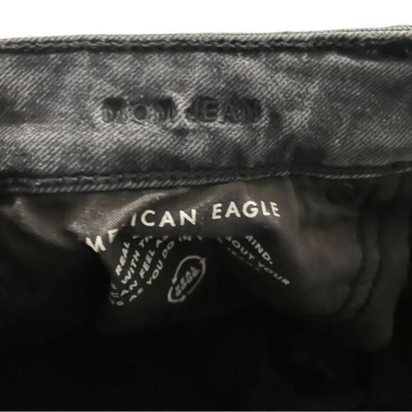 American Eagle Outfitters Mom Jean Size 4 Black Wash - Picture 5 of 11